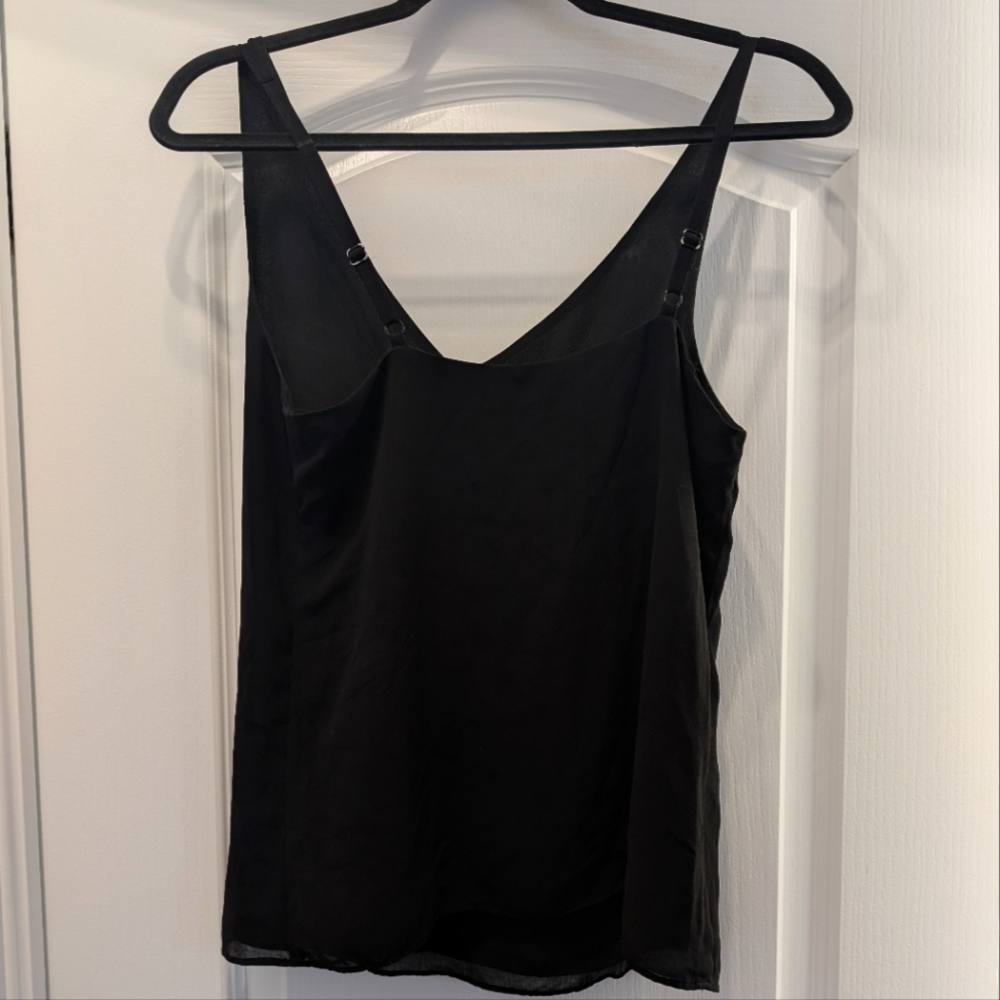 2/$15 ✨Le Chateau Flowy Tank Top - Picture 2 of 4